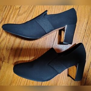 Donald J. Pliner Black Block Heel Pumps  Shooties Size 8.5